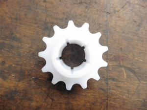 PINION PLASTIC CU DINTI DIRECTIE STIGA 17-11005 1134-2816-01 1134281601 PINION PLASTIC CU DINTI DIRECTIE STIGA 17-11005 1134-2816-01 1134281601